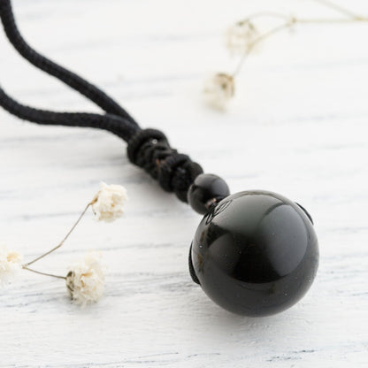 collier perle d'obsidienne